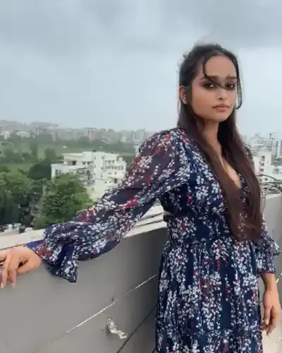 Manendragarh Escorts
